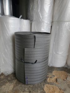 Hình ảnh cuộn xốp pe foam đen NTP