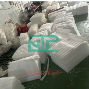 hình ảnh xốp pe foam 3mm cắt tấm NTP 